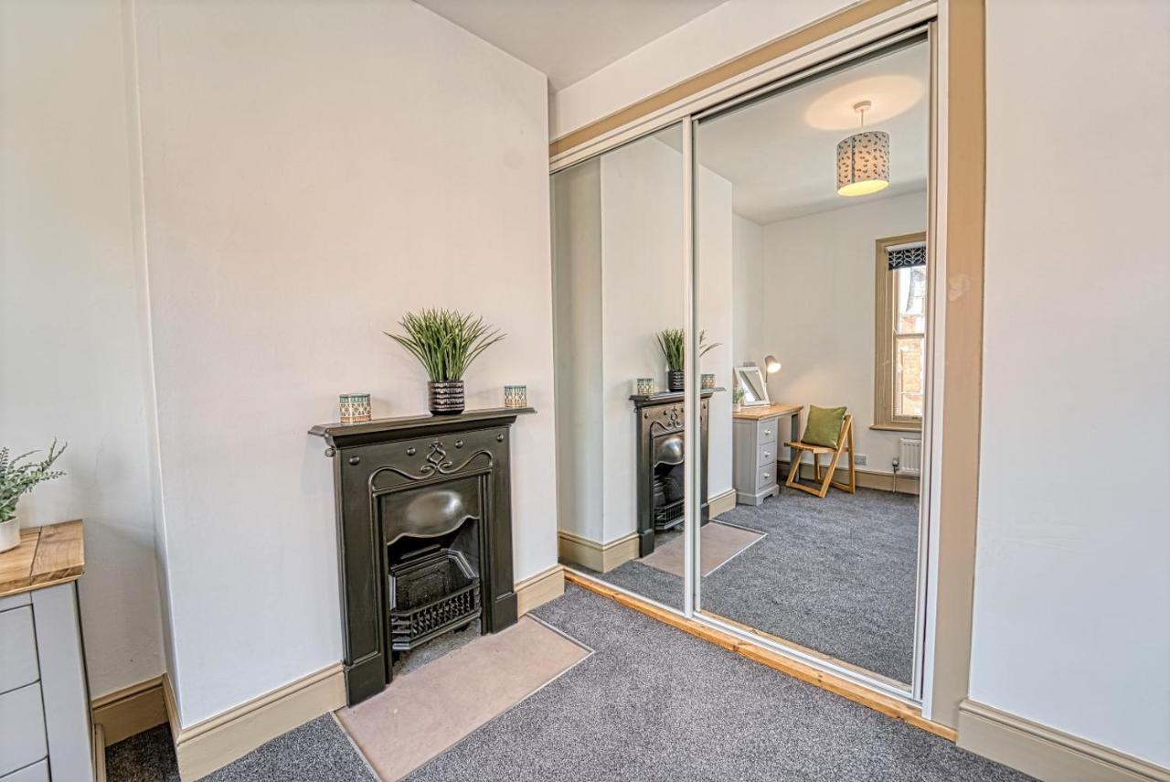 Host & Stay - Upper Tything Apartment Worcester Eksteriør billede